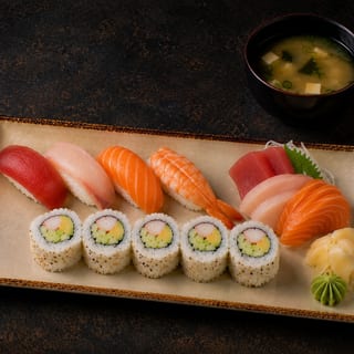 Sushi & Sashimi