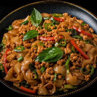 Drunken Noodles with Chicken (lunch)